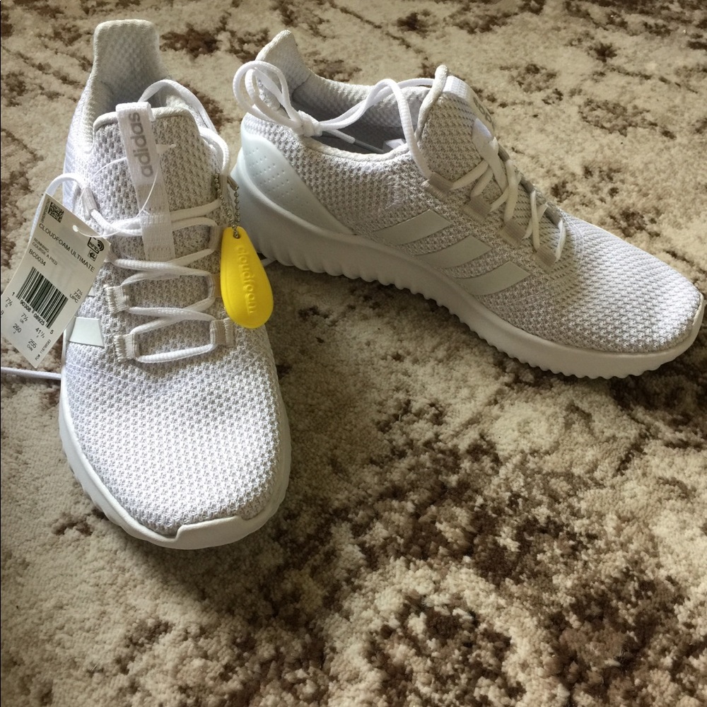 Adidas - Cloudfoam Ultimate - Size 9